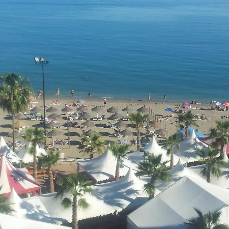 Апартаменты Inviting Apartment In Fuengirola - 100 M² With Sea View *