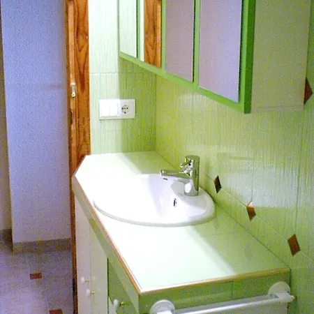 Апартаменты Inviting Apartment In Fuengirola - 100 M² With Sea View