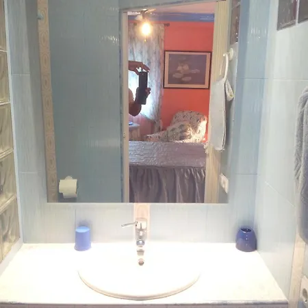 Inviting Apartment In Fuengirola - 100 M² With Sea View Appartement