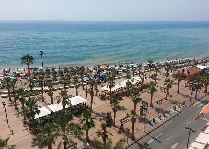 Apartamento Inviting Apartment In Fuengirola - 100 M² With Sea View