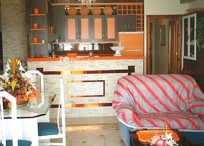 Appartamento Inviting Apartment In Fuengirola - 100 M² With Sea View Fuengirola